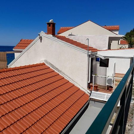 Apartment Danka - Affordable And At The Beach Brist Exterior foto
